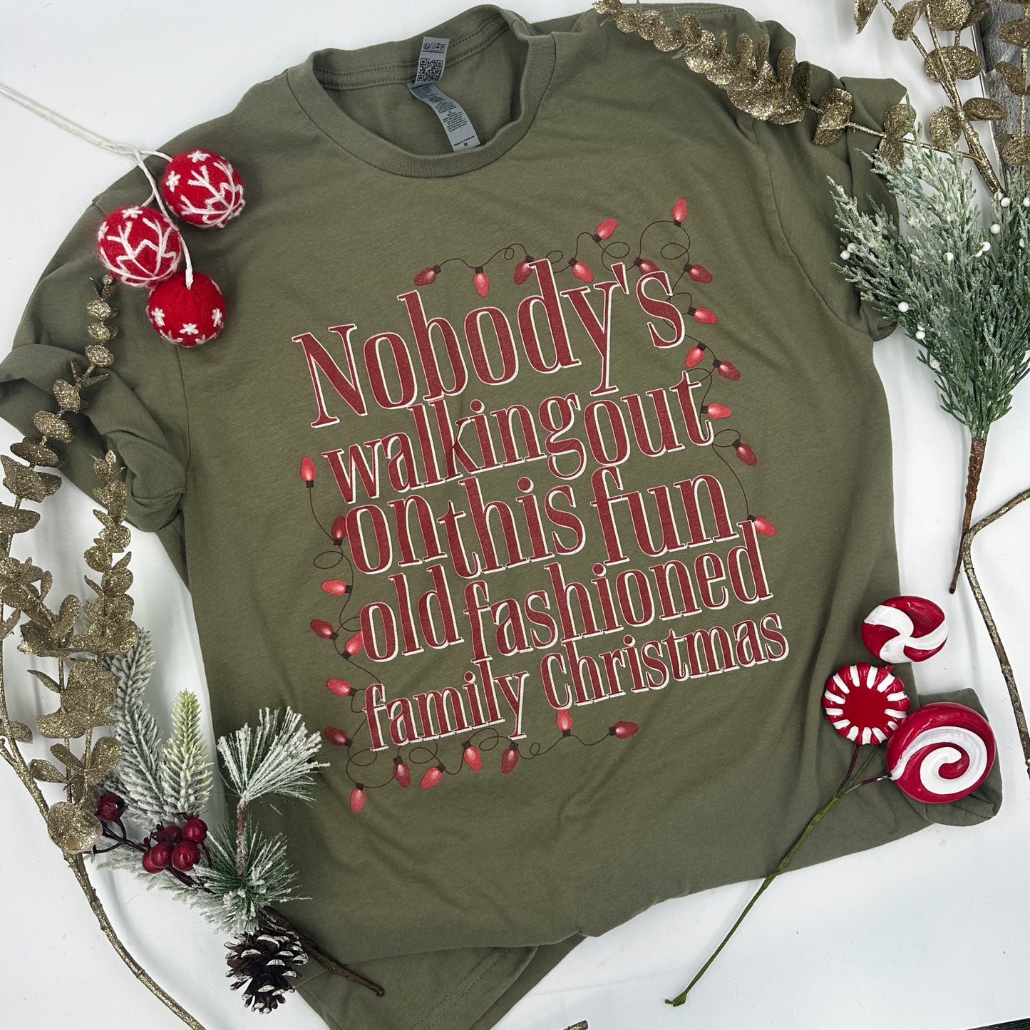 old fashioned family christmas | unisex tee